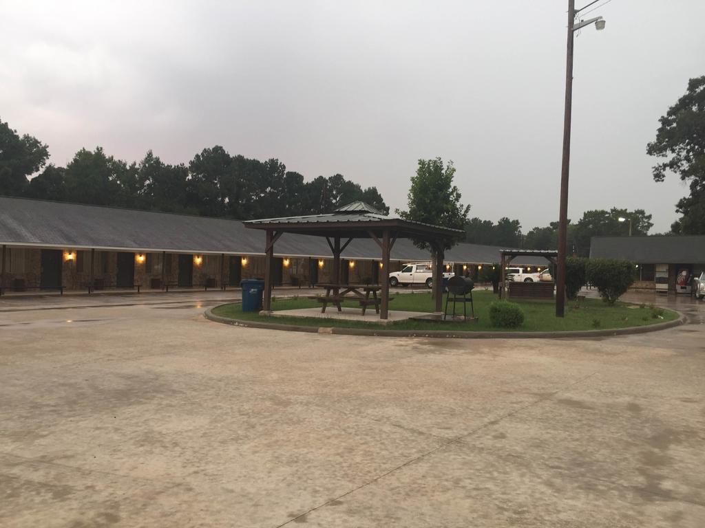 Garden Inn And Suites Silsbee エクステリア 写真